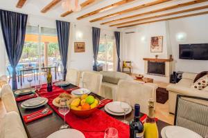Posedenie v ubytovaní Villa Magdalena Blanca by Villa Plus