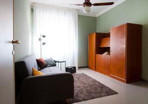 A seating area at UR-NEST Borgo