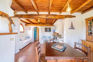 A television and/or entertainment centre at Welcomely- Le Vele
