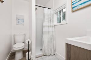 Ένα μπάνιο στο Coral Cottage Unit 3