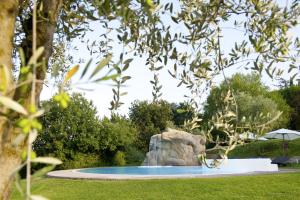 The swimming pool at or close to La Meridiana Bleisure Hotel