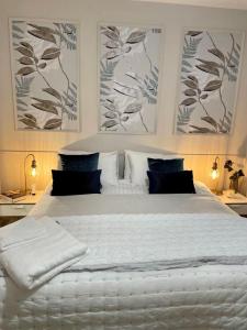 מיטה או מיטות בחדר ב-No 73 Aparthotel by condokeeper