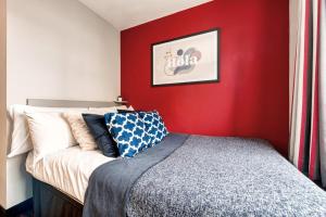 Gallery image of For Students Only Studio Apartments at Burges House in the heart of Coventry in Coventry