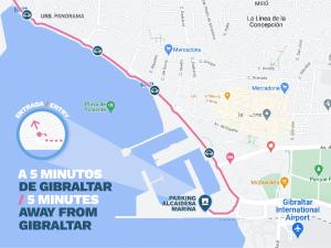拉利内阿-德拉康塞普西翁Boat Haus - Casas Flotantes frente a Gibraltar的相册照片