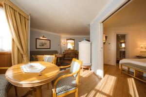 Χώρος καθιστικού στο Alpen Suite Hotel