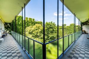 Balkón alebo terasa v ubytovaní Amora Homes Breathless Basilica view elegant flat with balcony NEED RESERVATION X FREE PARKING