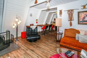 Gallery image of Sunrise Cottage-1800 by Big Bear Vacations in Big Bear City