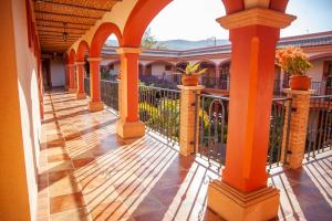 Balkón nebo terasa v ubytování Encanto de la Sierra Hotel