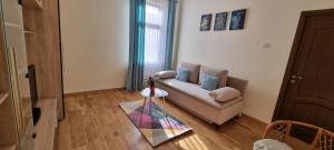 Afbeelding uit fotogalerij van Happy Mood Apartments in Braşov +131 foto's