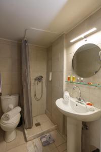 Phòng tắm tại Asterion Hotel