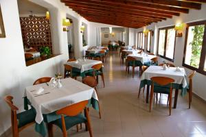 Restaurace v ubytování Hotel Ca Marí