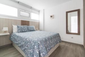 Posteľ alebo postele v izbe v ubytovaní Home2Book Sunny Beach Maspalomas Playa del Inglés