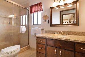 Phòng tắm tại Moose Inn-1836 by Big Bear Vacations +8 ảnh