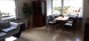 Posezení v ubytování Ferienwohnung an der Burg