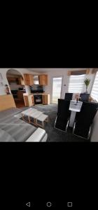 Gallery image of CORNWALL CORNWALL CHAPMANSWELL CARAVAN HOLIDAY PARK -A 30 Bed and breakfast B & B in Launceston
