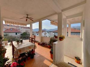 Balkón nebo terasa v ubytování Cozy 1-bedroom apartment near the center of Trogir