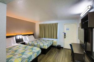 Motel 6-Sacramento, CA - Central