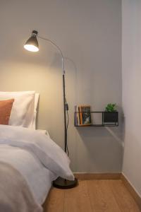 Posteľ alebo postele v izbe v ubytovaní Bright 3bdr Apt with Roofgarden, Jacuzzi