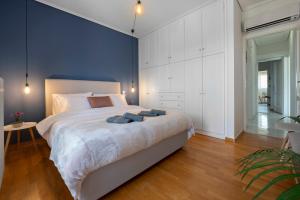 Posteľ alebo postele v izbe v ubytovaní Bright 3bdr Apt with Roofgarden, Jacuzzi