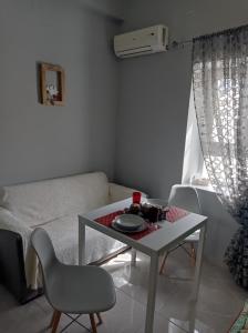 Fotografie z fotogalerie ubytování MOSHOVIA STUDIO Κάρπαθος στο κέντρο και ήσυχα v destinaci Karpathos