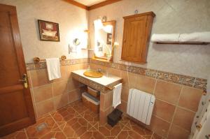 Ванна кімната в Casa Rural Casa Manuel