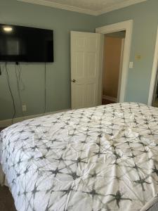 King Size Bed Suite Home in Atlanta