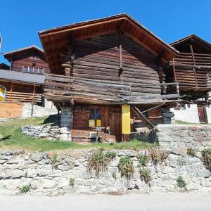 Gallery image of Gîte de Mase sur la rive droite du Val d'Hérens in Mase