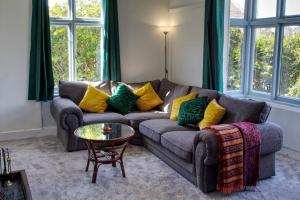 Gallery image of Perranporth Bungalow 2mins Walk to Beach! in Perranporth