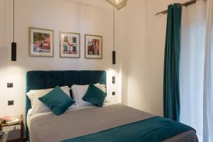 Afbeelding uit fotogalerij van Deluxe Town Hall Square Flat in Historical Center 2 in Corfu-stad