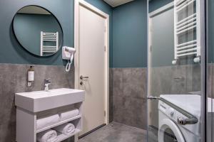 Bathroom sa Dialog Kokhta