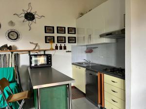Kuchnia lub aneks kuchenny w obiekcie Villino Mamy