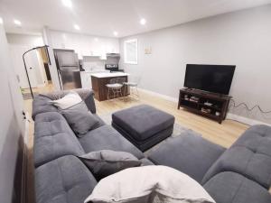 Gallery image of Modern 1 bedroom apartment in Wortley Village in London