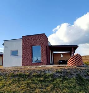 Budova, v ktorej sa dovolenkový dom nachádza