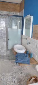 A bathroom at "CASA SUNSET"