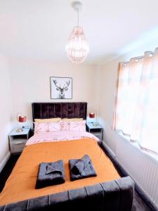 Gallery image of Crystal Suite 3 Free Private Parking in South Shields