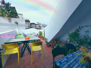 Balkón nebo terasa v ubytování Go Home Homestay + 37 fotografií