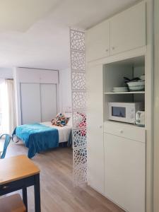 A kitchen or kitchenette at La Bonita - Benalmadena