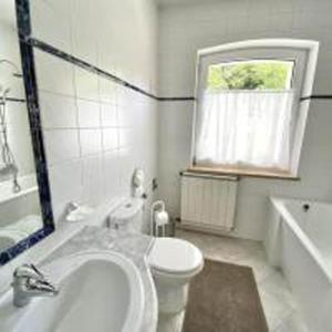Kúpeľňa v ubytovaní Villa Alexandra Szentantalfa