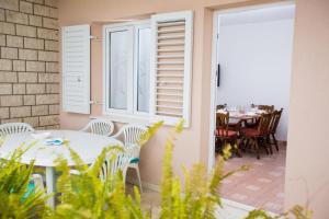 Fotografie z fotogalerie ubytování Apartmani M&S v destinaci Podstrana