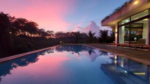 Bazén v ubytování Serenity Private Villa Mas Ubud nebo v jeho okolí