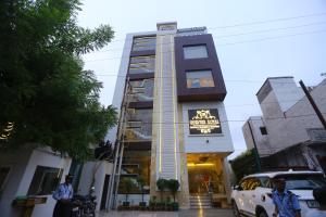 Gallery image of Hotel Gurveer Royal in Lucknow