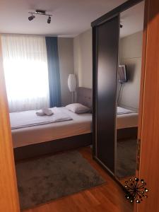 Foto dalla galleria di Live & Sleep a Novi Sad