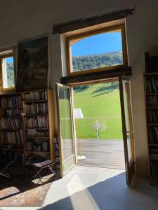 Die Bibliothek im Bed & Breakfast