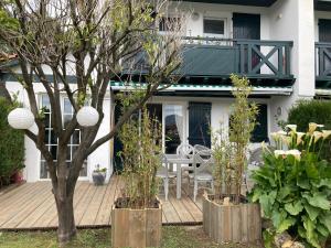 Imagen de la galería de Maison à Hendaye plage, 5 pièces, 5 personnes, jardin, piscine, tennis, en Hendaya