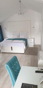 Een bed of bedden in een kamer bij Hotel-Restaurant Kriva Ćuprija