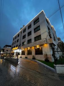 Gallery image of Golden Palace Hotel Apartments in Amman