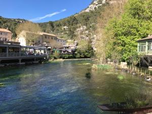 Φυσικό τοπίο κοντά σε αυτή η παραθεριστική κατοικία