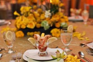 Φαγητό σε αυτό το ξενοδοχείο ή κάπου εκεί κοντά