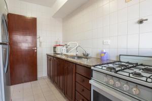 Una cocina o kitchenette en Edificio Las Arenas