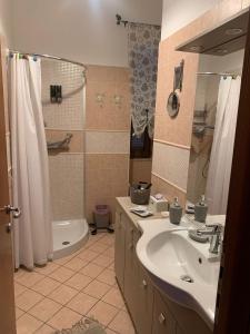 A bathroom at Casetta Még 21 kép